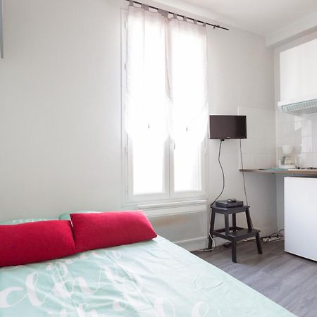Studio Meuble Жантийи Экстерьер фото